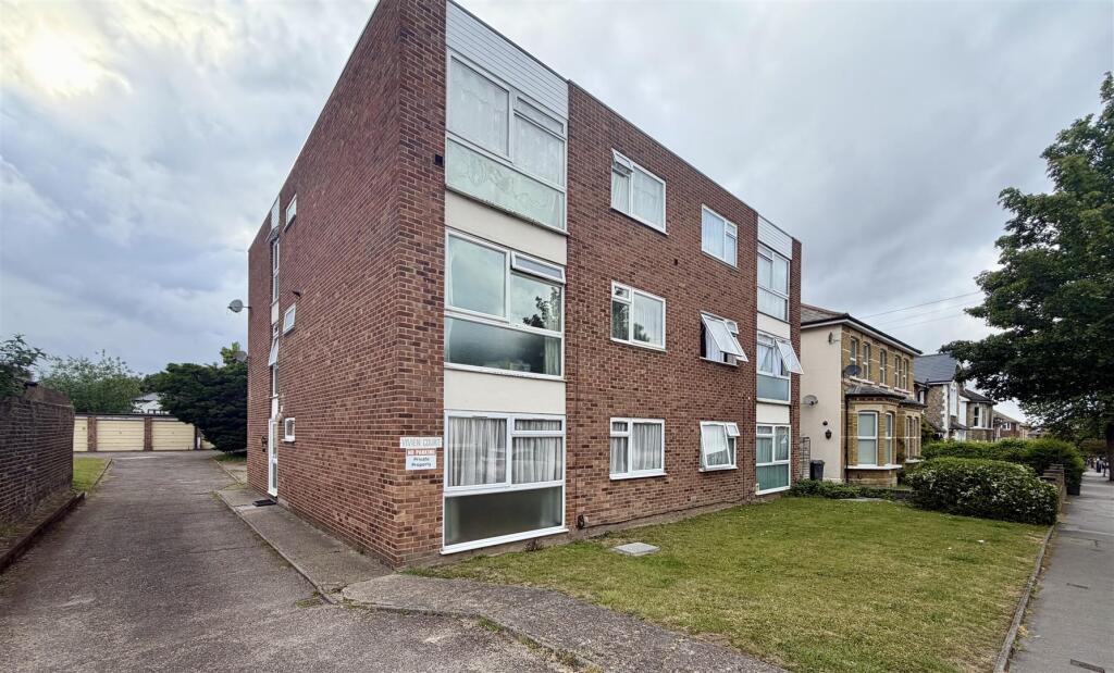Main image of property: Havelock Road, Croydon