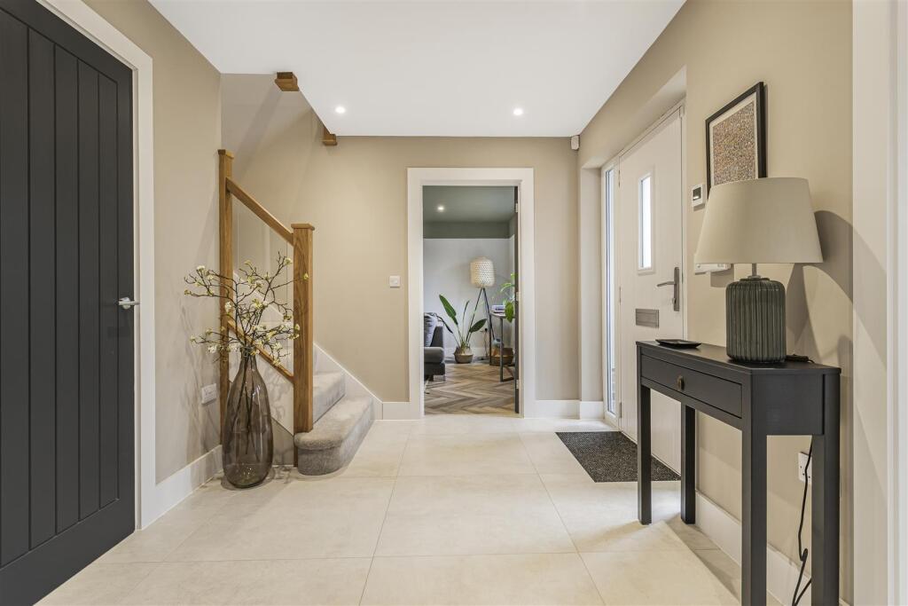 House in Uttlesford, Newport - View 5