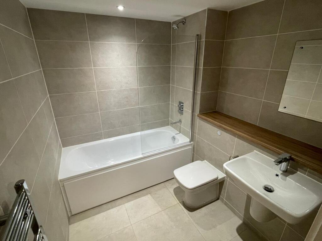 Apartment in Manchester - More