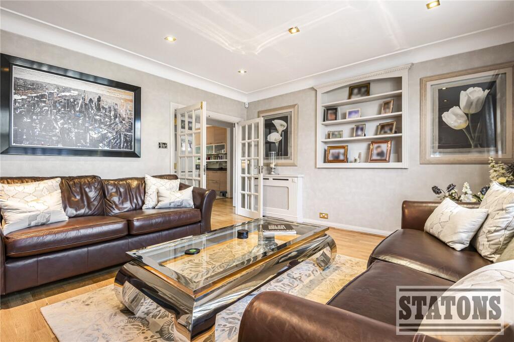 House in Enfield - View 5