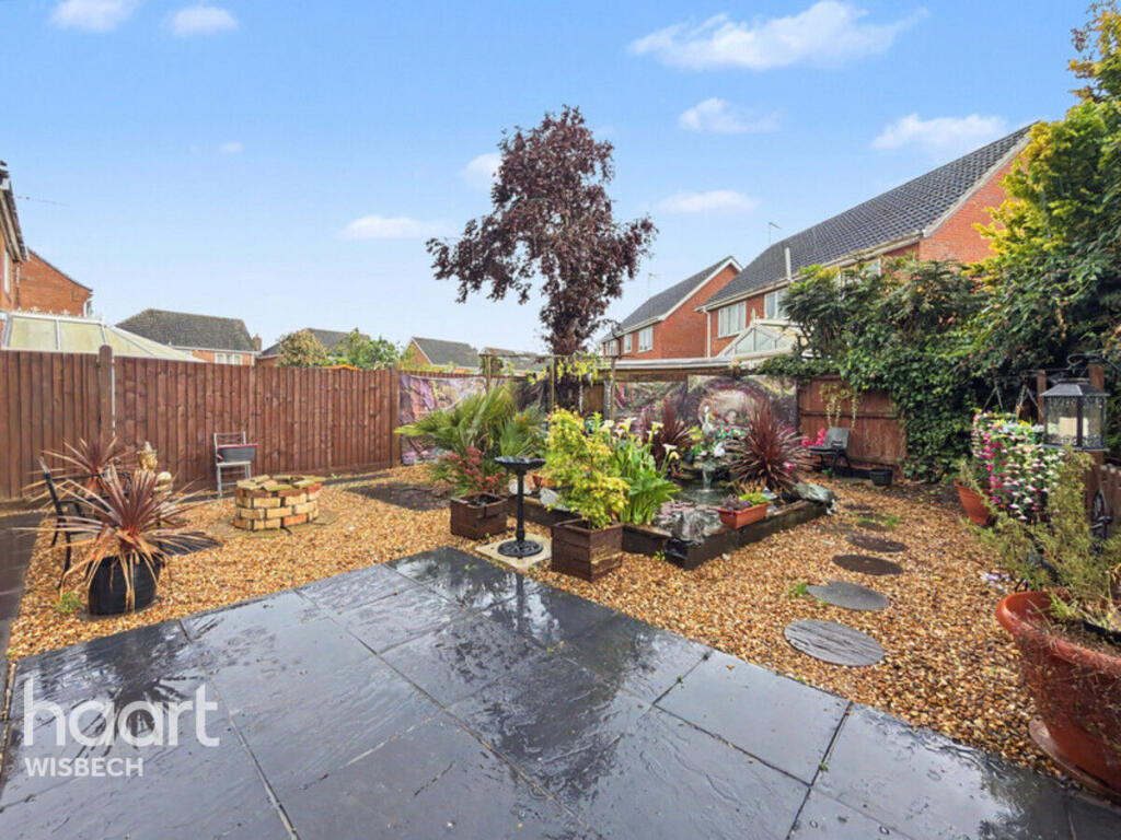 House in Peterborough - View 5