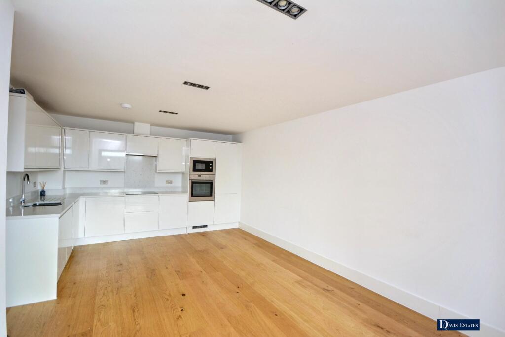 Apartment in London - More