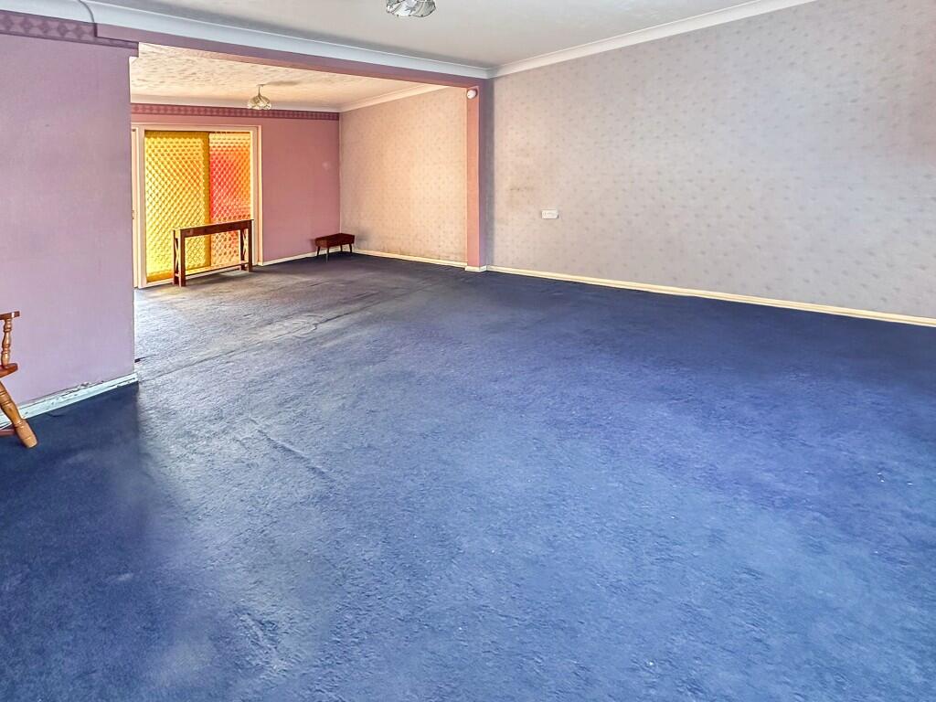 Markway, Sunbury-On-Thames, Surrey, TW16 – pohled 2