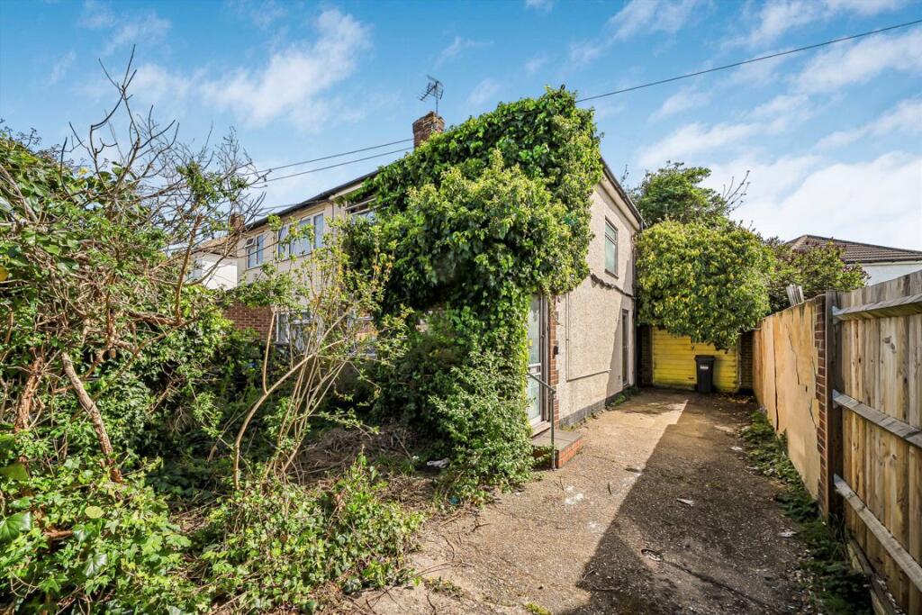 Main image of property: Green Lane, Hanworth