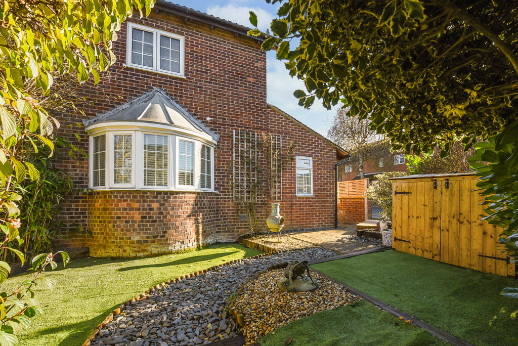 Main image of property: Yeomans Lane, Liphook, GU30