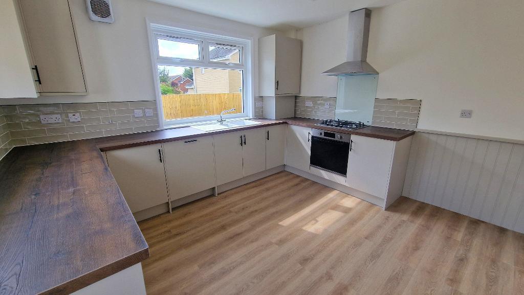 Heathfield Road, Bembridge, Isle of Wight, PO35 5UW photo 4