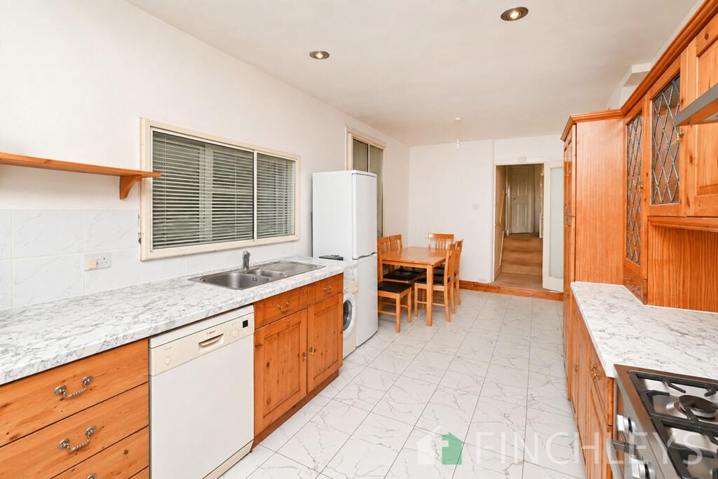 House in London - View 3