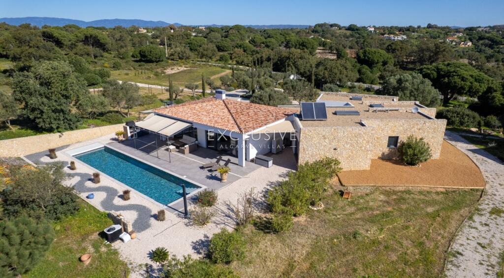 Main image of property: Algarve, Carvoeiro