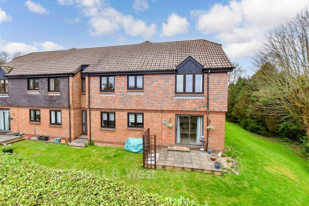 Main image of property: Havant Road, Horndean, Waterlooville, Hampshire