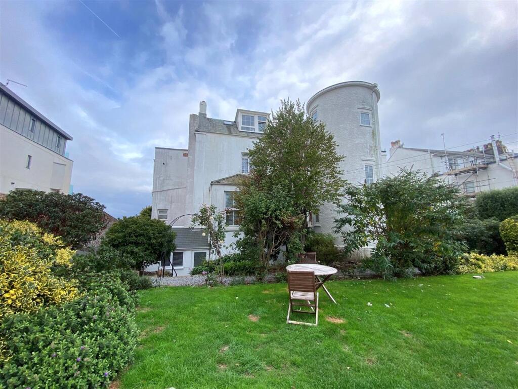 Property photo 10