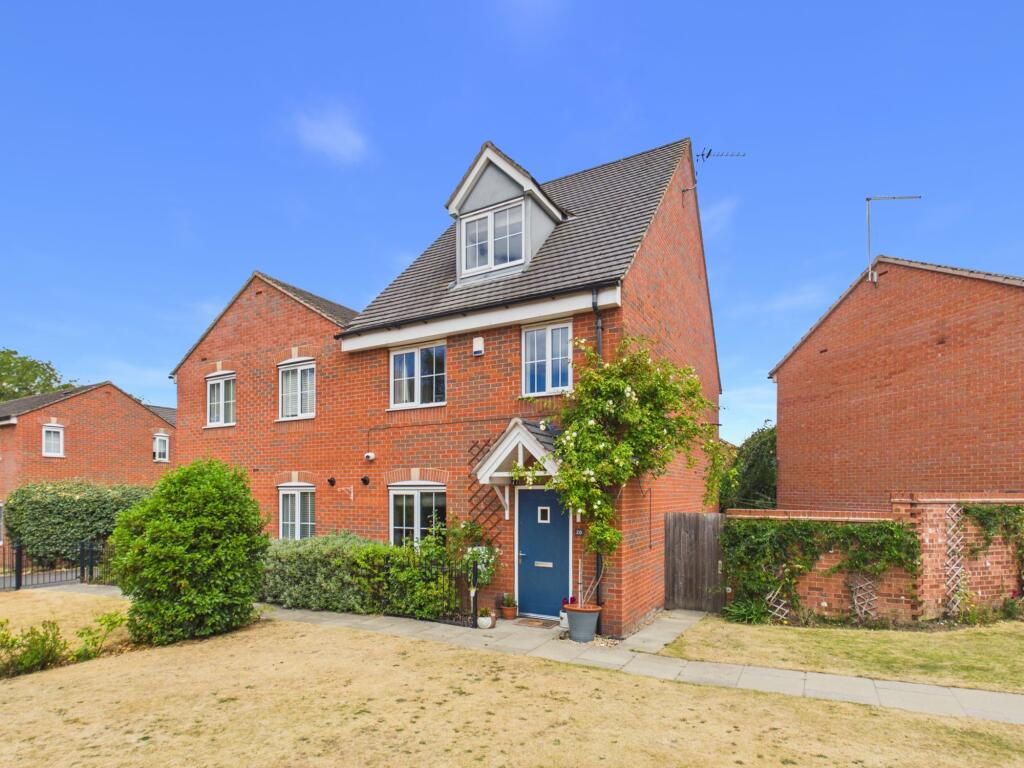 Main image of property: Binch Field Close, Calverton, Nottingham