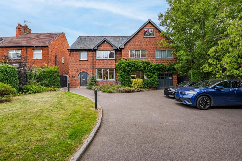 Main image of property: St. Johns Road, Newbold, Chesterfield, S41 8PE