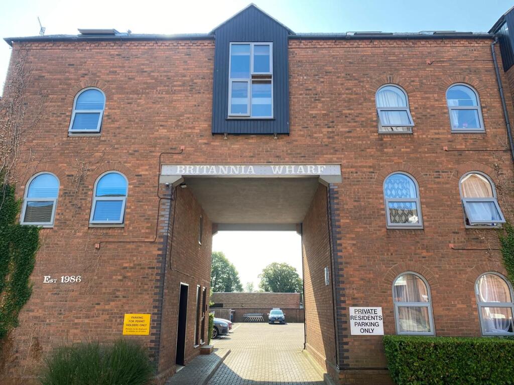 Main image of property: Flat , Britannia Wharf, A Britannia Road, Banbury