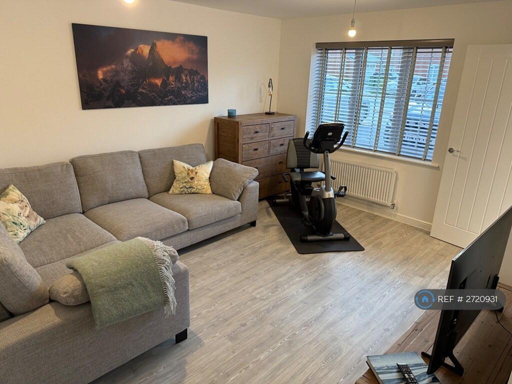 Main image of property: Bossu Drive, Oadby, Leicester, LE2