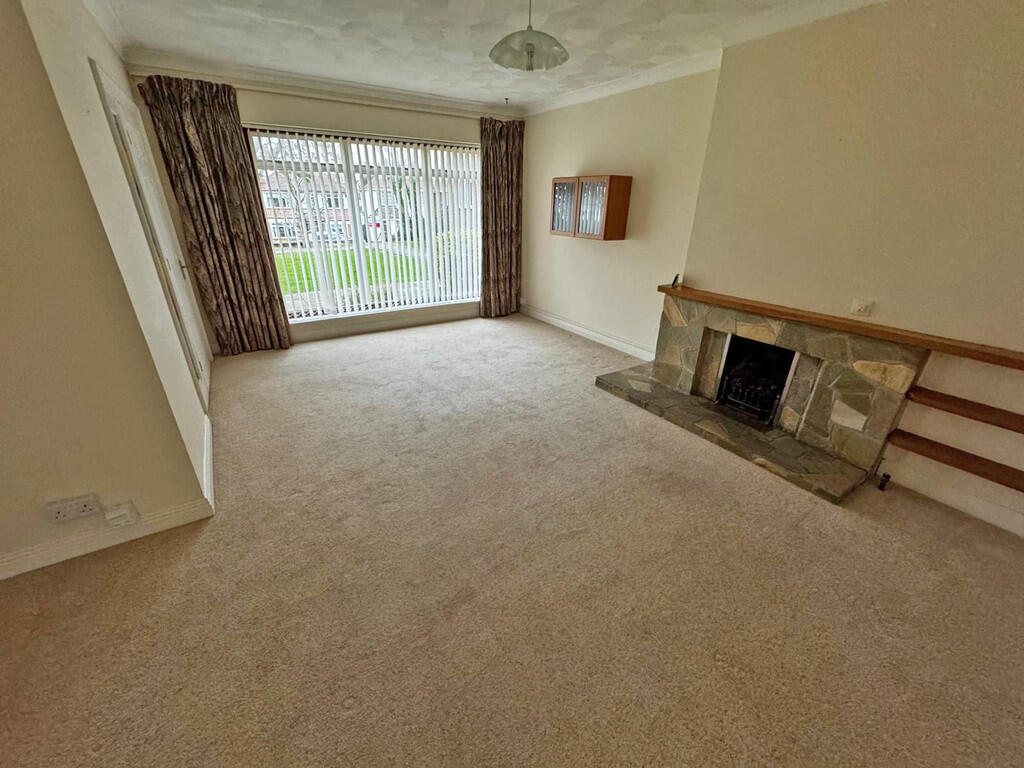 Oxen Court, Oxen Avenue photo 2
