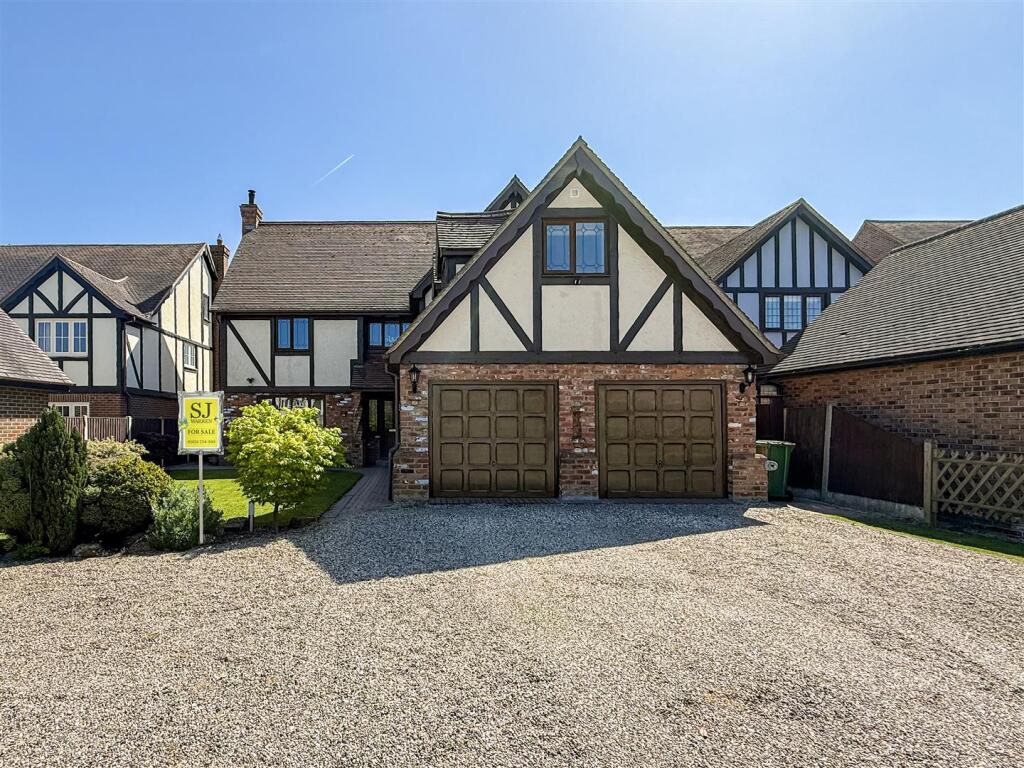 Main image of property: Rectory Road, North Fambridge, Chelmsford
