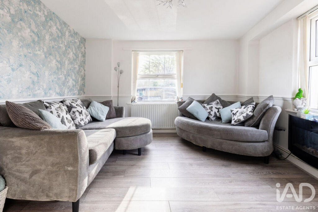 Main image of property: Withycombe Village, ex, EX8