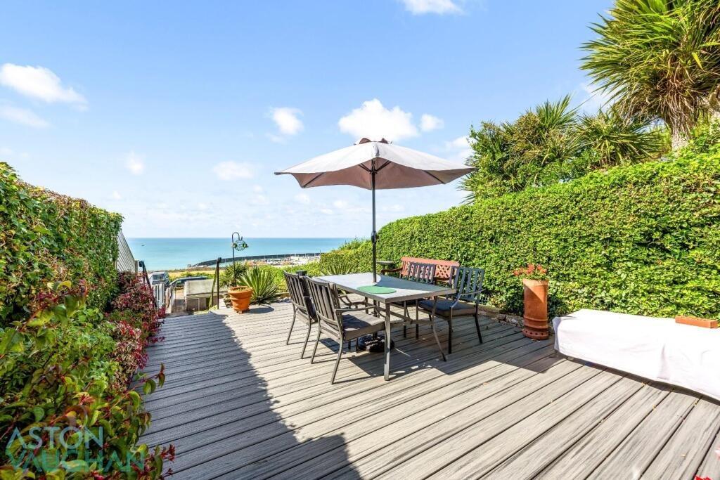 Roedean Terrace, Brighton photo 2