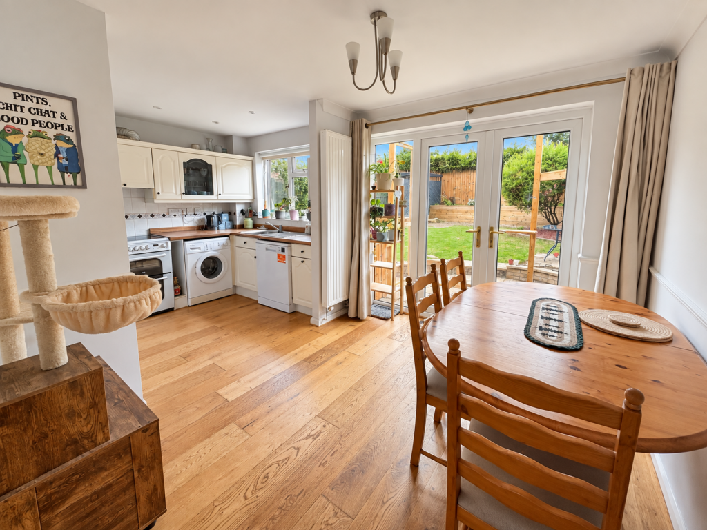 Ashmead, Yeovil, BA20 photo 5