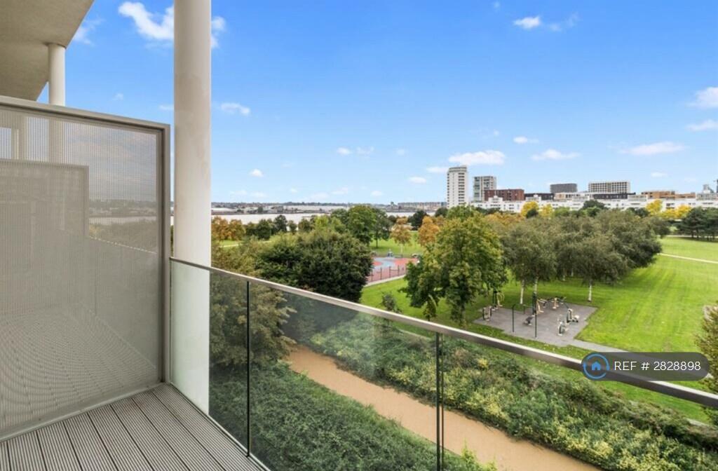 Main image of property: Parkside Court, London, E16