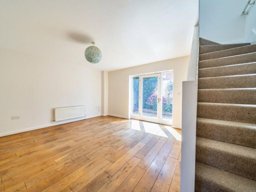 House in Glastonbury, Somerset - View 3