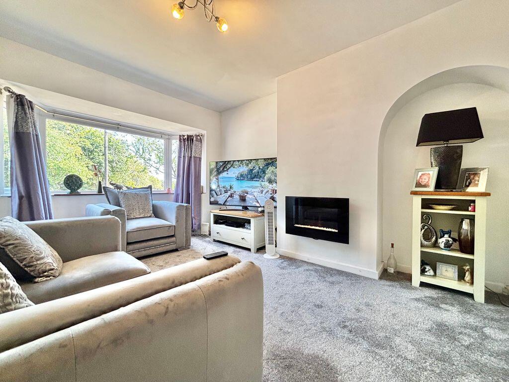 House in Birmingham, West Midlands - More
