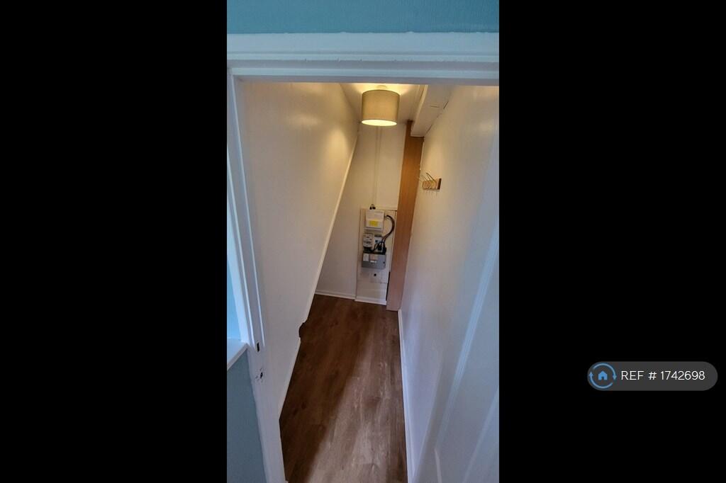 Main image of property: Woodhead Green, Hamilton, ML3