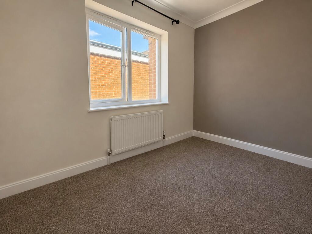 Apartment in Ryde, Weeks - More