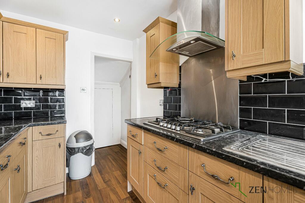 House in London, Edmonton - More