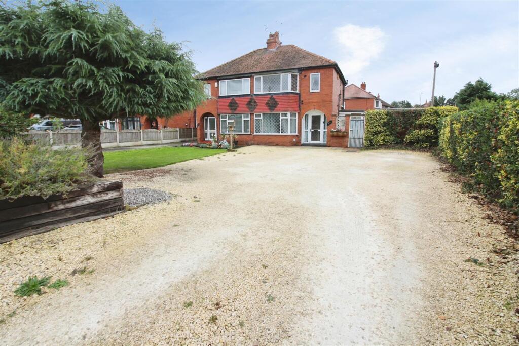 Main image of property: Park Lane, Allerton Bywater, Castleford