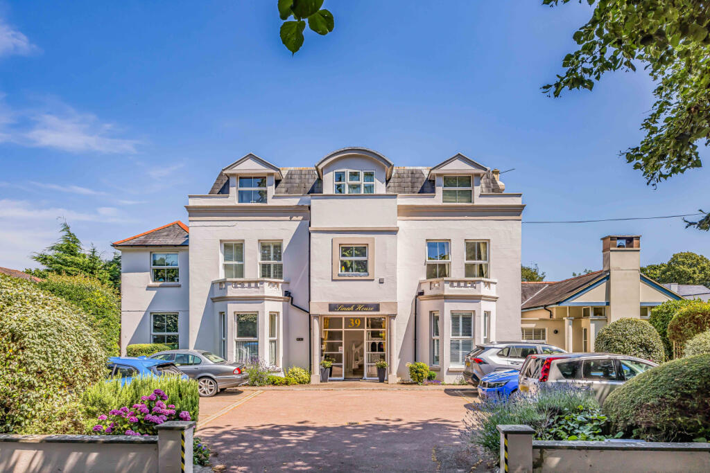 Apartment in Havant, Hampshire - View 6
