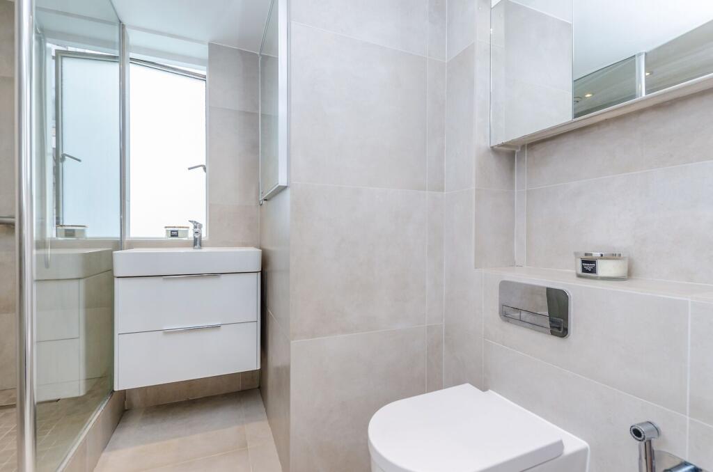 Apartment in London - View 2