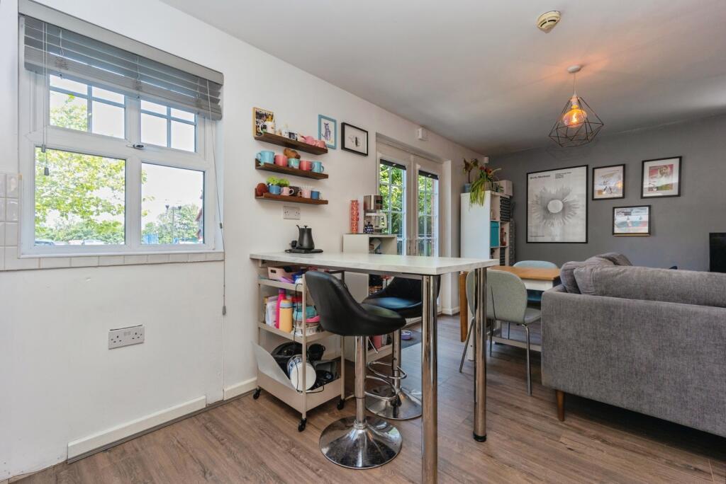 Marland Way, Stretford, Manchester, M32 photo 4
