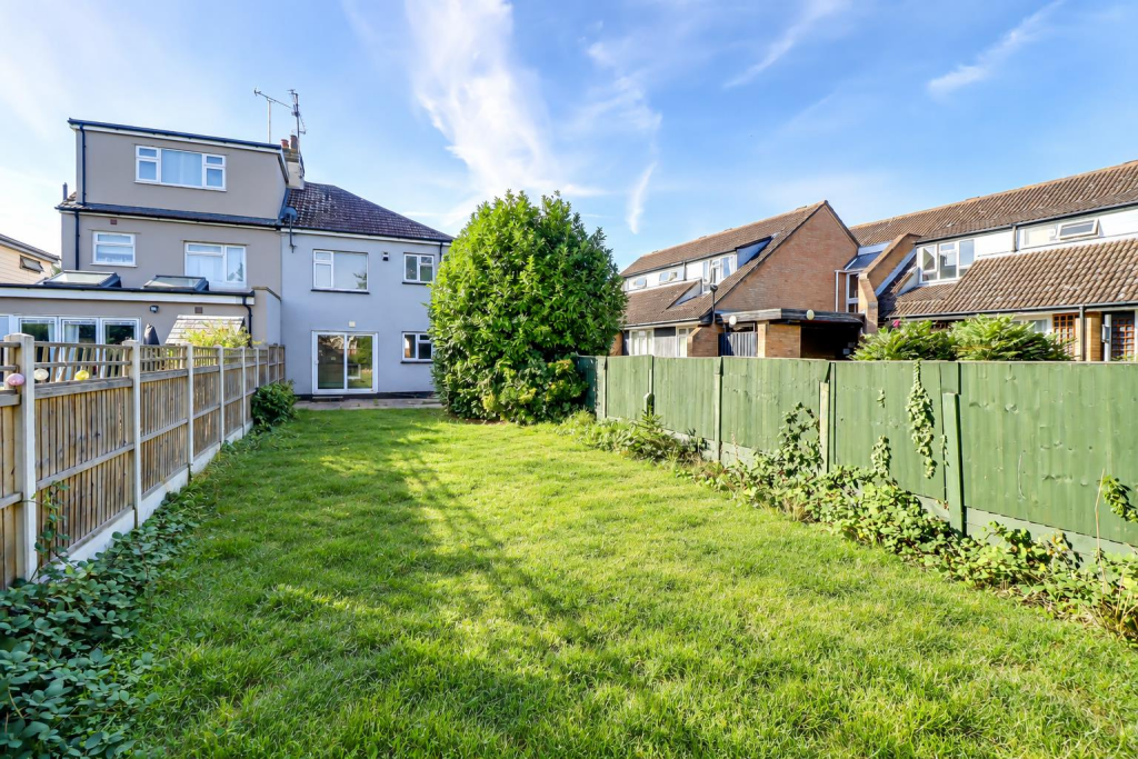 House in Southend-on-Sea, Leigh-on-Sea - View 2