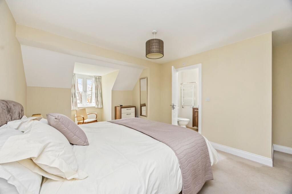 Chichester Road, Hellingly, BN27 - View 2