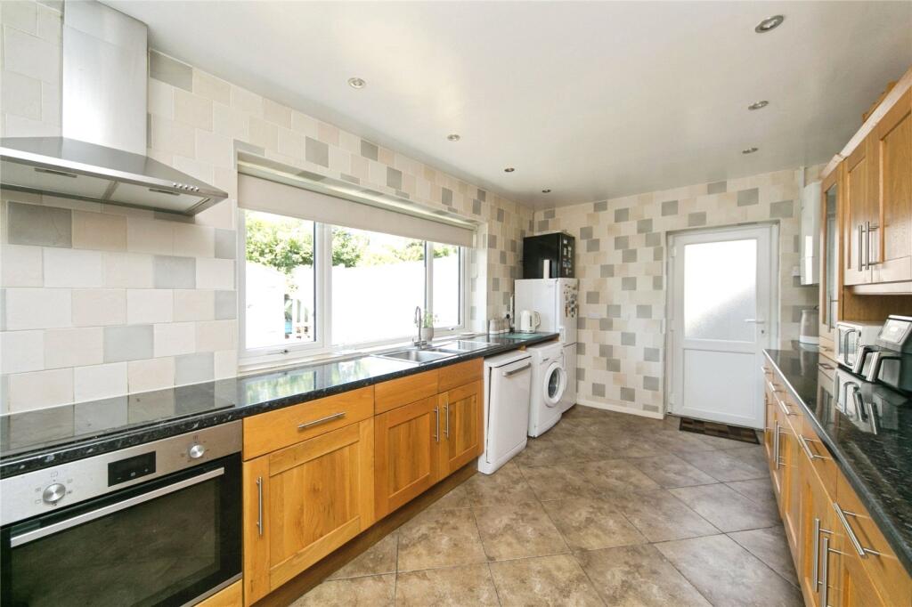 House in Benllech, Llanfair Mathafarn Eithaf - View 5