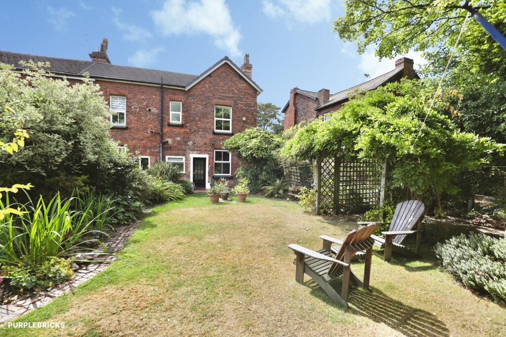 House in Knowsley, Liverpool City Region - View 4