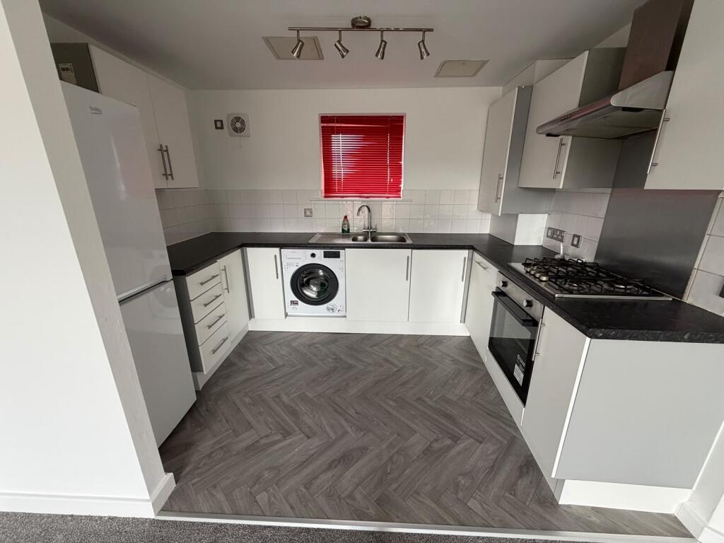 Apartment in Leicester, Hamilton - View 3