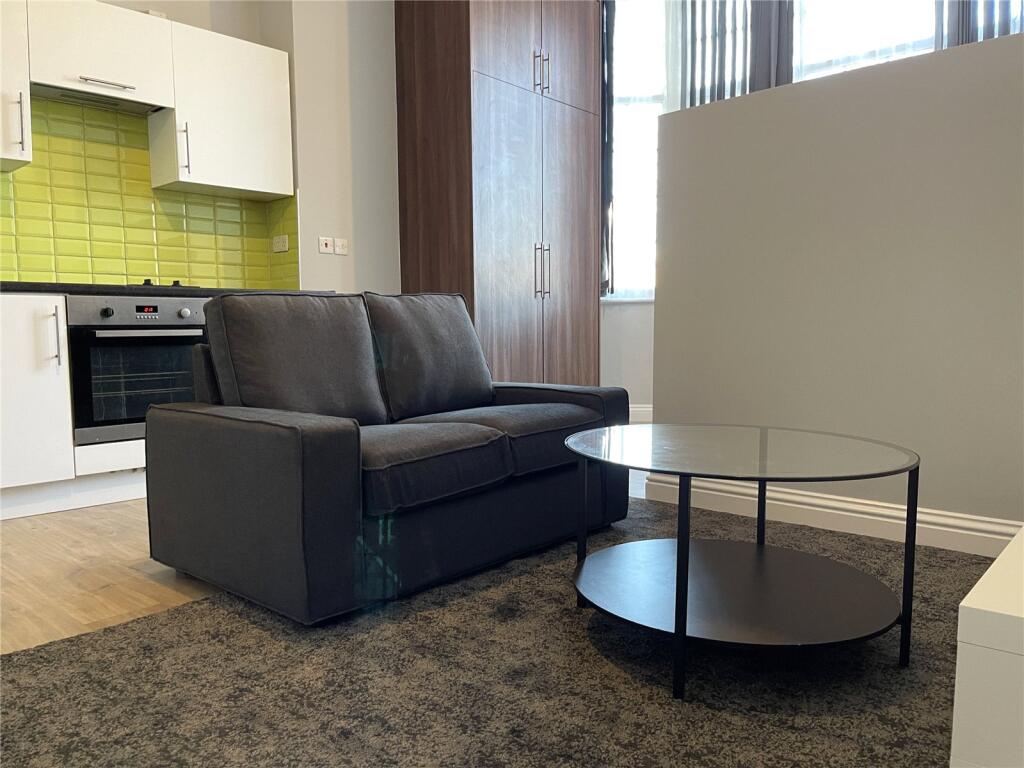 Apartment in London - View 3