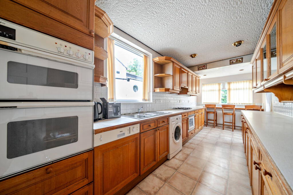 House in London, Monks Orchard - View 3