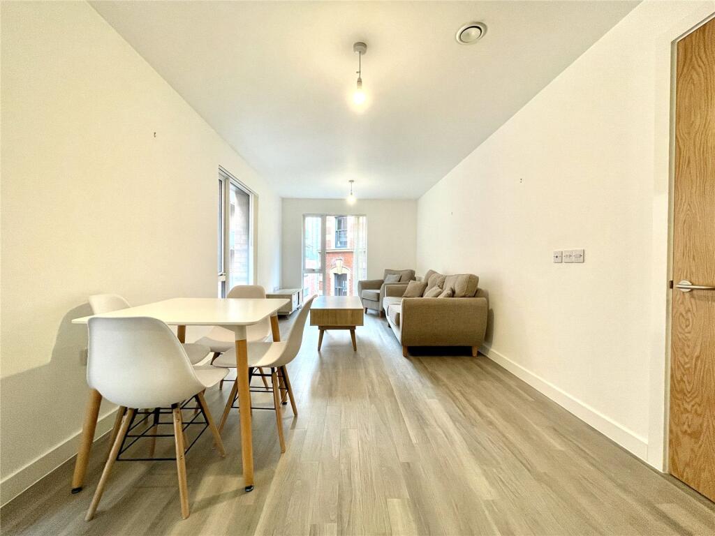 Apartment in Manchester, Strangeways - View 4