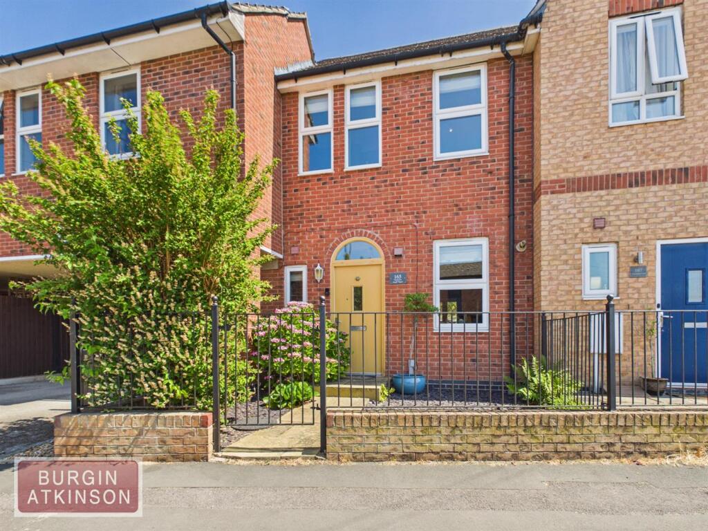 Main image of property: Thrumpton Lane, Retford
