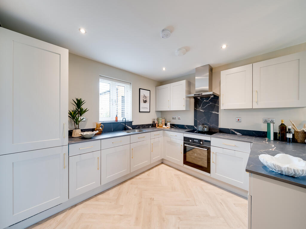 4-bed detached on Epsom Avenue, 
Towcester, 
Northamptonshire,
NN12 7LD, £499,950