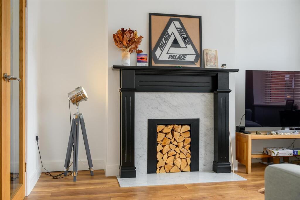 House in York, Knapton, Acomb - More