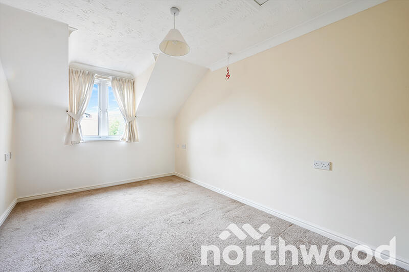 Apartment in Kingston upon Thames - More