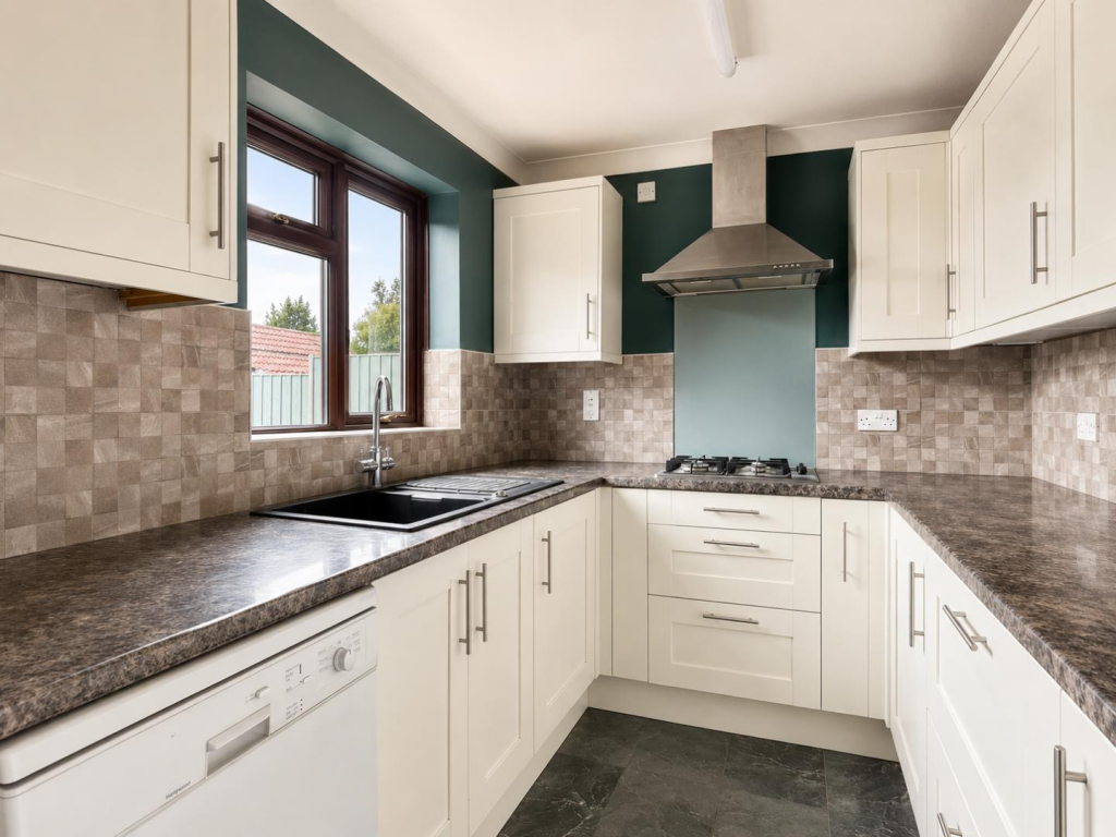 House in Northampton - View 3