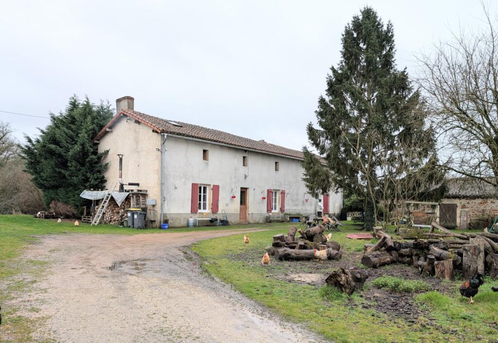 Main image of property: 86460 availles-limouzine