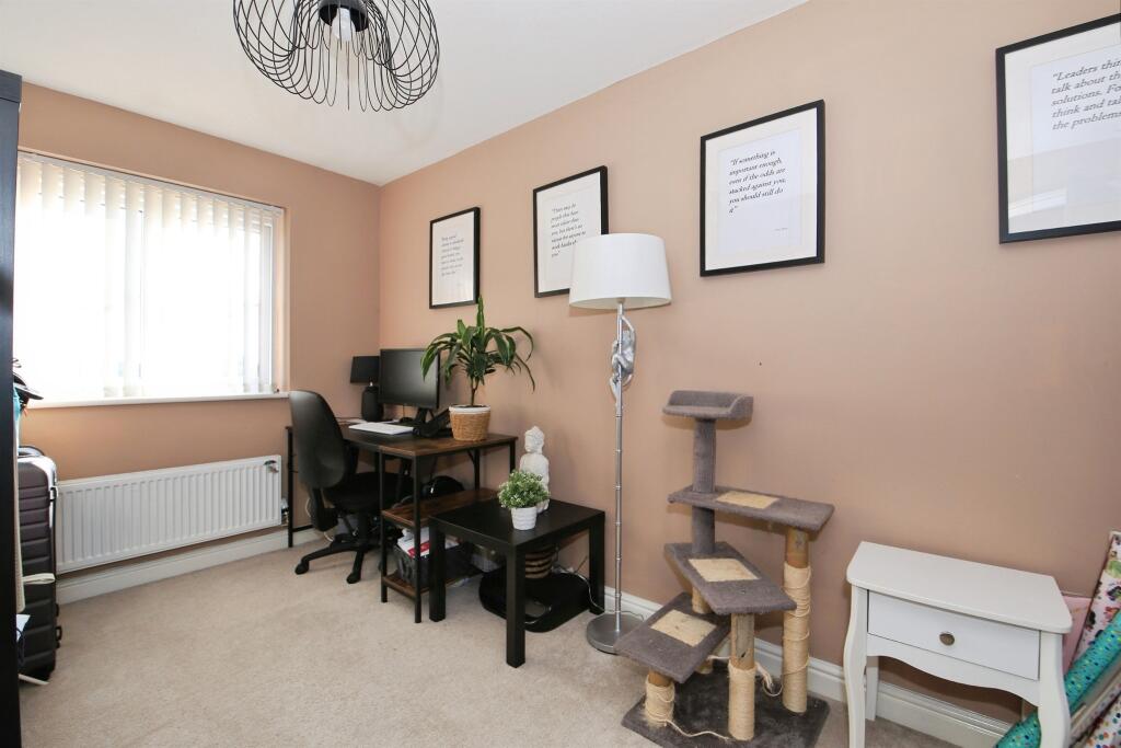House in Peterborough - View 5