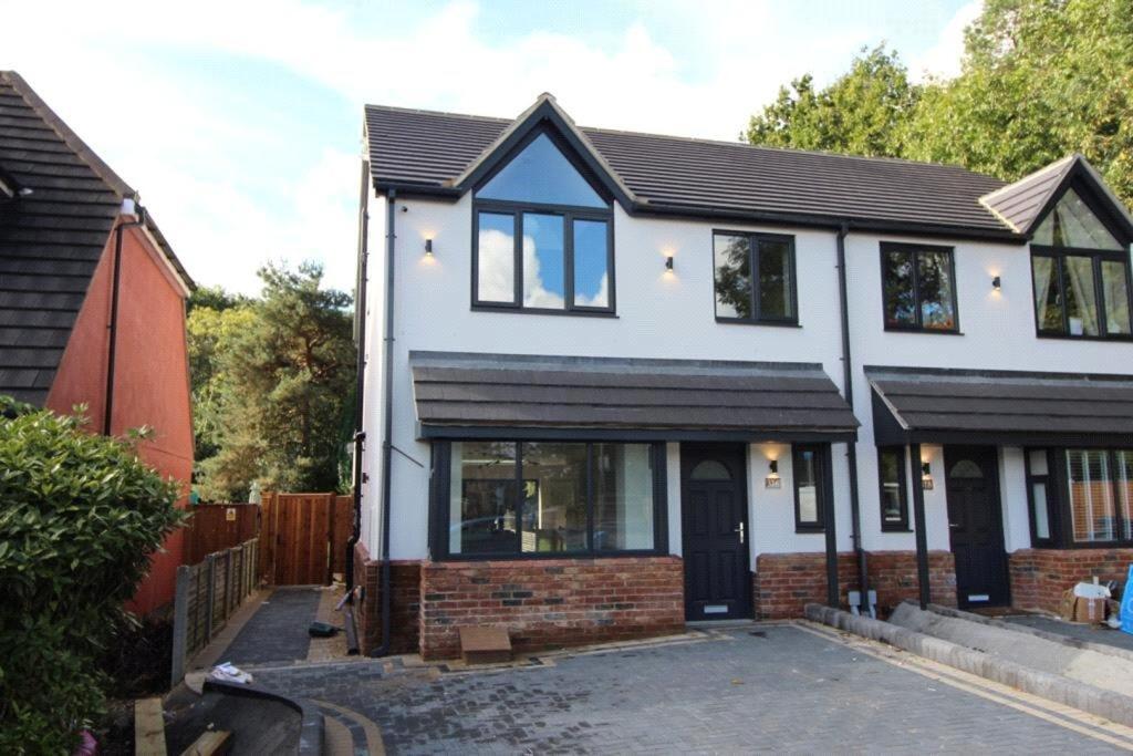 Main image of property: Ongar Road, Brentwood, CM15