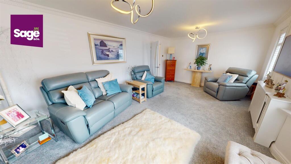 House in Newport, New Inn - View 4